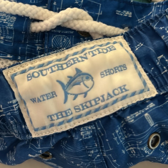 Lot of three men’s swim trunks - Picture 7 of 8